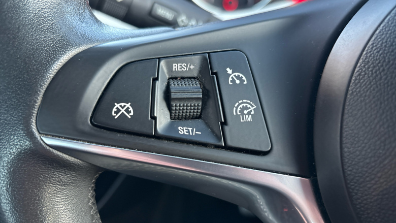 Vauxhall Adam 1.2i Energised 3dr Petrol Hatchback